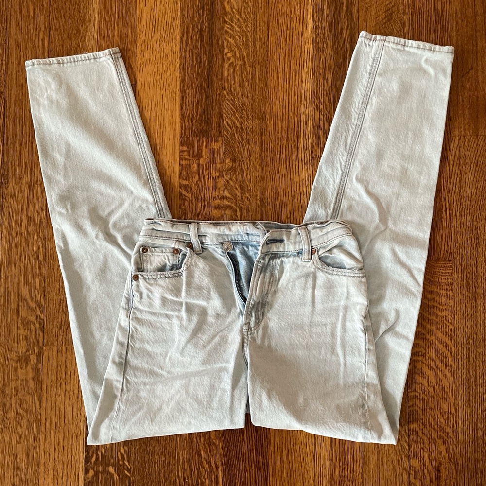 American Eagle Outfitters Light Wash Straight Leg Jeans